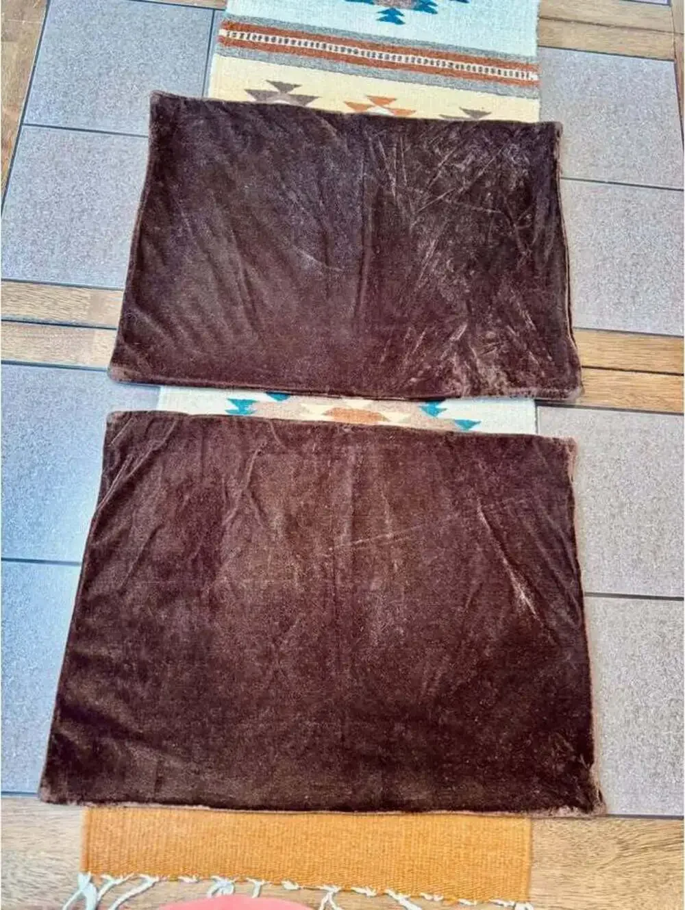Set of 2 pillow covers brown velvet